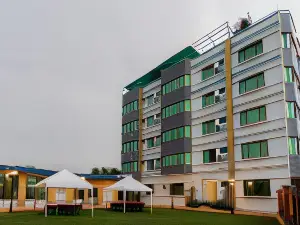 Hotel Ratnasambhava