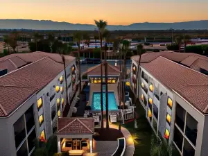 Courtyard Palm Springs