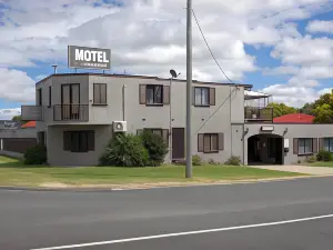 Warwick Vines Motel