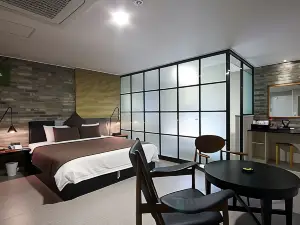 Jinhae Hotel 38.5