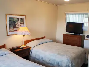 Wasaga Beach Inn and Cottages