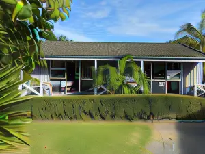 Colonial House Motel