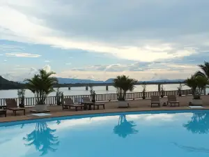 アラワン リバーサイド ホテル