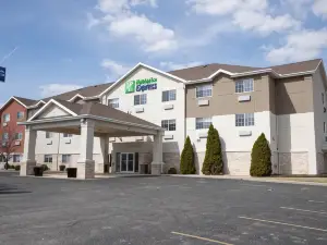 Holiday Inn Express Toledo West - Napoleon, an IHG Hotel