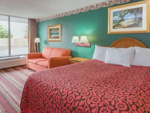 Days Inn by Wyndham Fort Myers