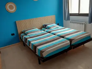 Spacious 2-Bedroom Apartment with Sea and Mountain Views, 250m from the Beach.