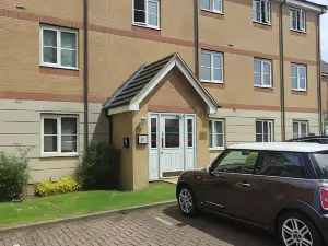 Immaculate 1-Bed Apartment in Borehamwood