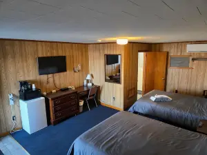 Russell's Motel