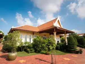 Sambopich Chenla Hotel