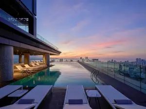 Courtyard by Marriott Danang Han River