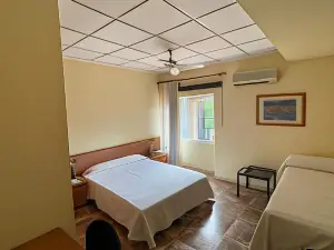 Hostal Rosaleda