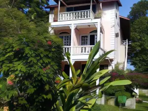 Firefly Beach Cottages