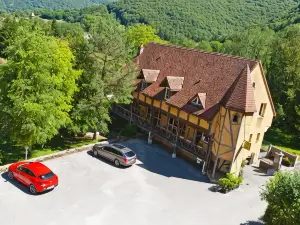 Castel Damandre