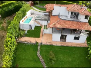 Casa campestre, sector Cerritos
