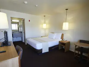 E-Z 8 Motel Newark