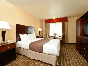 Yellowstone West Gate Hotel