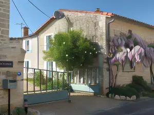 La Maison Mûrier