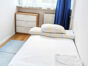 Ursus Rooms-Self Check-IN