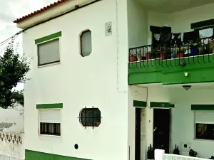 Stunning 2-Bed House in Vendas Novas