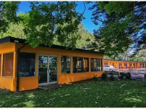 All Seasons Country Lodge