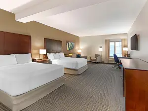 Comfort Inn & Suites Verona at Turning Stone Resort Casino