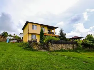 Bachvarovi Villas