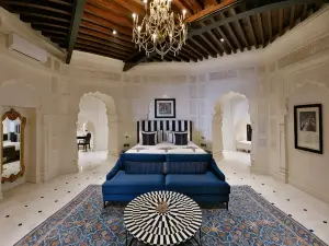 Ran Baas the Palace