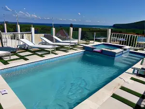 Joy Estate Villa 5 with Rooftop Pool