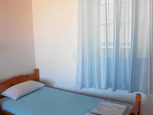 Aggela Guesthouse