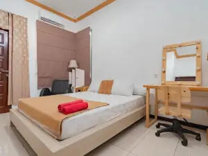 Langkar Guest House Syariah Mitra RedDoorz