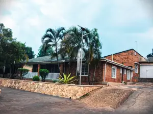 SamWeb Bed and Breakfast