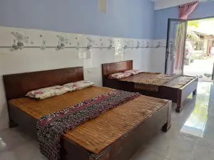 Mekong Floating Market Nam Giang Homestay