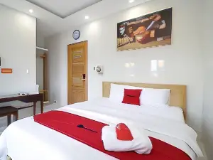 RedDoorz Lucky Hotel Lien Phuong