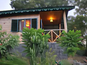姆卡布里山林小屋