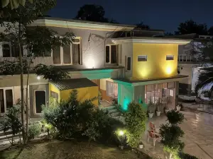 The Exclusive House
