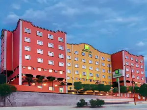 墨西哥城佩裏諾特温德姆華美達酒店