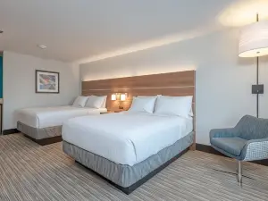 Holiday Inn Express & Suites Thornburg-S. Fredericksburg