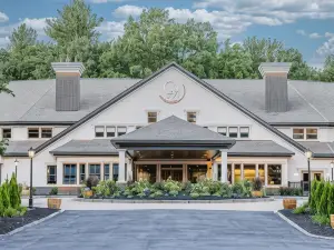 Chateau Merrimack Resort & Spa