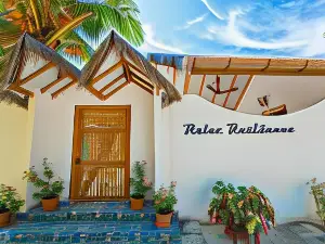 Relax Residence Thoddoo Maldives