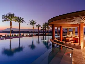 Hilton Luxor Resort & Spa