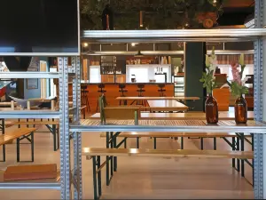 Urban Camper Hostel & Bar