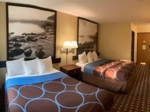 Super 8 by Wyndham Chisago City
