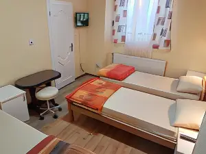 Hostel Beko