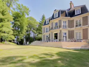 Château d'Avesnes - le Castelet