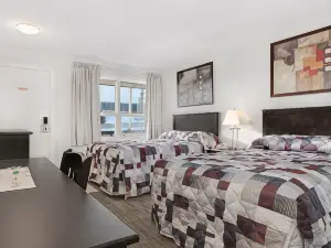 Guest House Inn & Suites