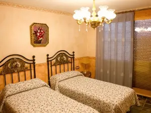 A la Sombra de la Torre
