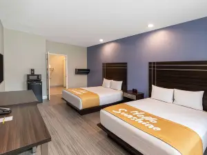 Days Inn & Suites by Wyndham la Porte