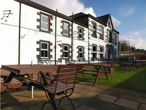 Abbotsford Arms Hotel