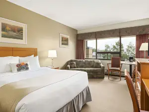 Travelodge by Wyndham Edmonton East
