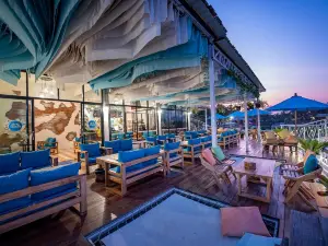 Buffalo Island Resort